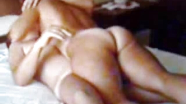 HD :  Barmfagre blondine elsker at lave haner så anal sex mature hårde som en sten Videoer 