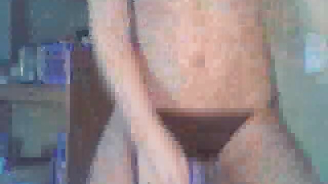HD :  Brunette husmor er tvunget til at se glidecreme til anal sin mand med en anden kvinde Videoer 