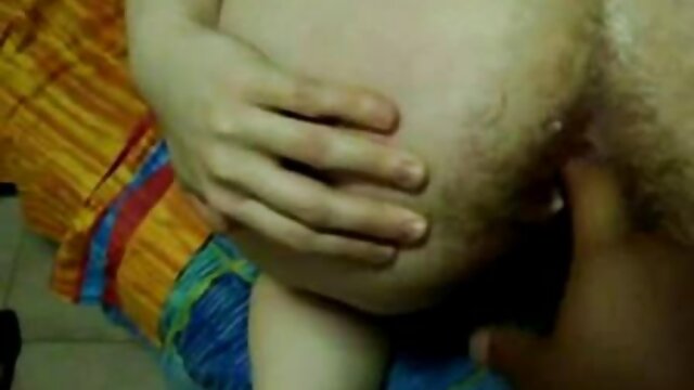 HD :  Piger er liderlige efter shopping, så de bringer strapon i spil analsex xxx Videoer 